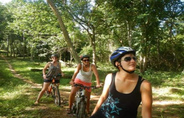 Siem reap cycling tour